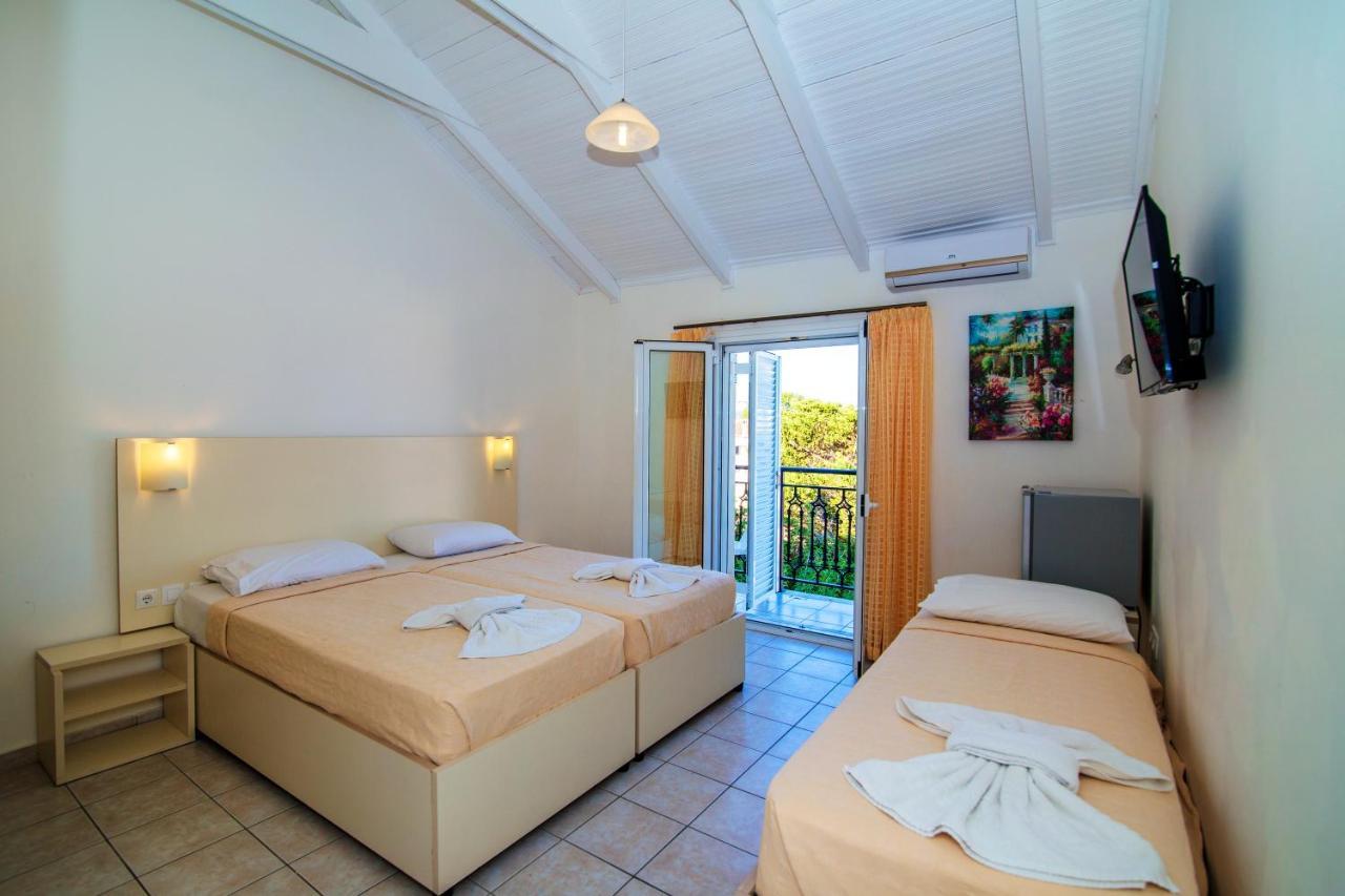 Playa Bay Hotel Zakynthos ลากานาส ภายนอก รูปภาพ