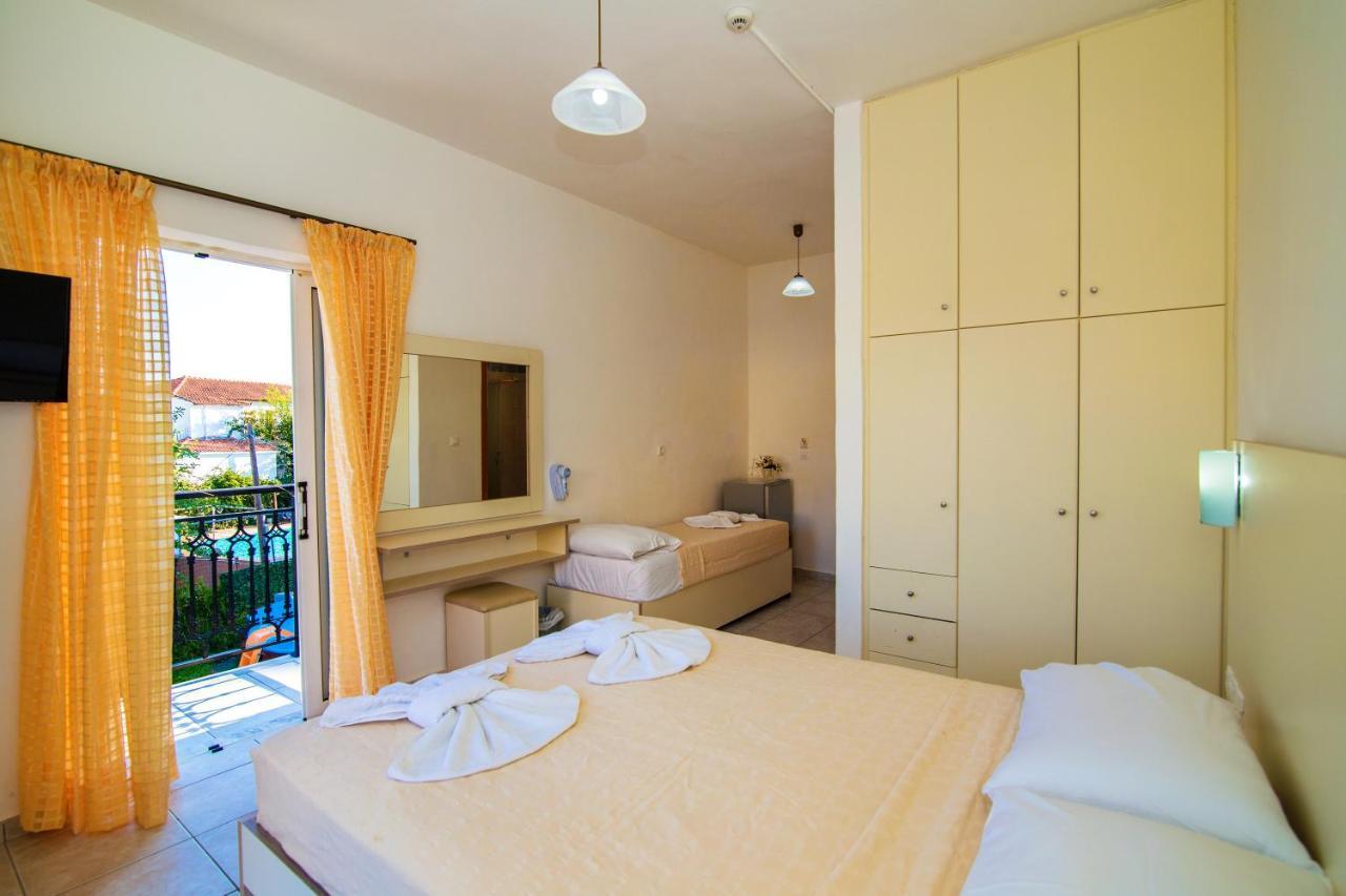 Playa Bay Hotel Zakynthos ลากานาส ภายนอก รูปภาพ